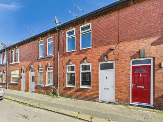 2 bedroom terraced house to rent - Photo 1