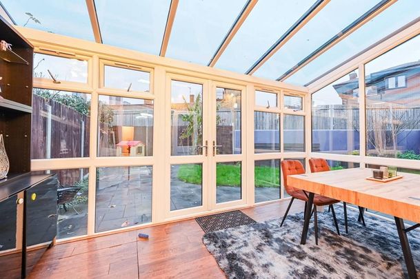 3 bedroom semi-detached house to rent - Photo 1