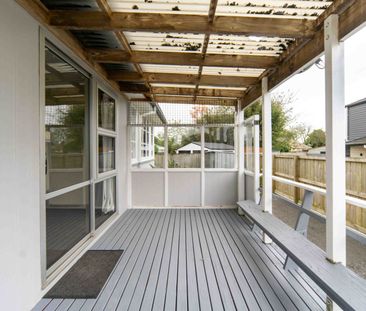 Charming 3-Bedroom Family Home in a Lovely Cul-de-Sac - Photo 5