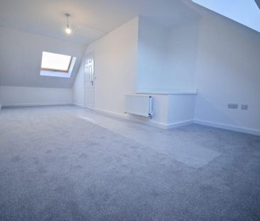 3 bedroom townhouse to rent - Photo 2