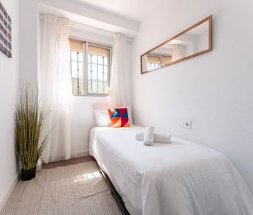 Calle del Bajondillo - Photo 2