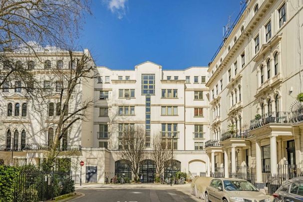 Kensington Gardens Square, W2, London - Photo 1