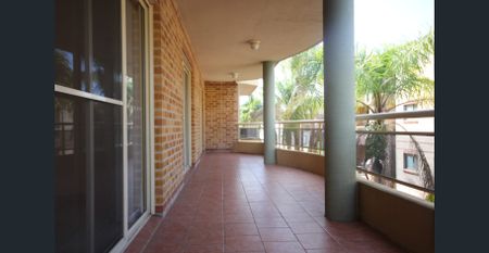 WALKING DISTANCE TO STATION & SHOPS!!! - Photo 3