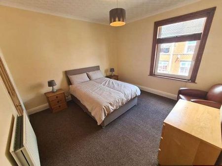 West View Road, Barrow-in-furness, LA14 - Photo 2