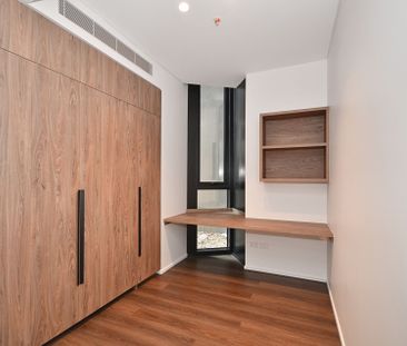 1 Bedroom Plus Study Room Apartment in Iconic Mason - Photo 2