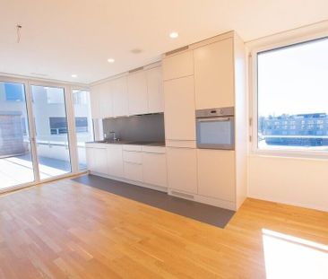 Light-flooded 3.5-room apartment with large terrace - Foto 1