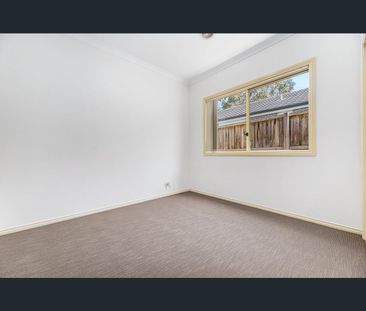 20 Lagoon Row, Officer, Vic 3809 - Photo 3
