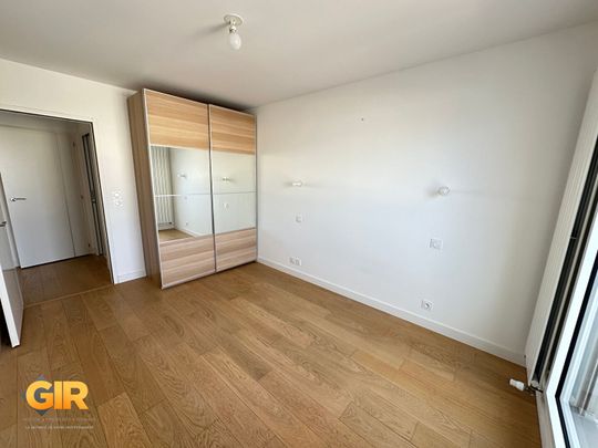 Location Appartement 3 pièces 83m² RENNES 35000 - Photo 1