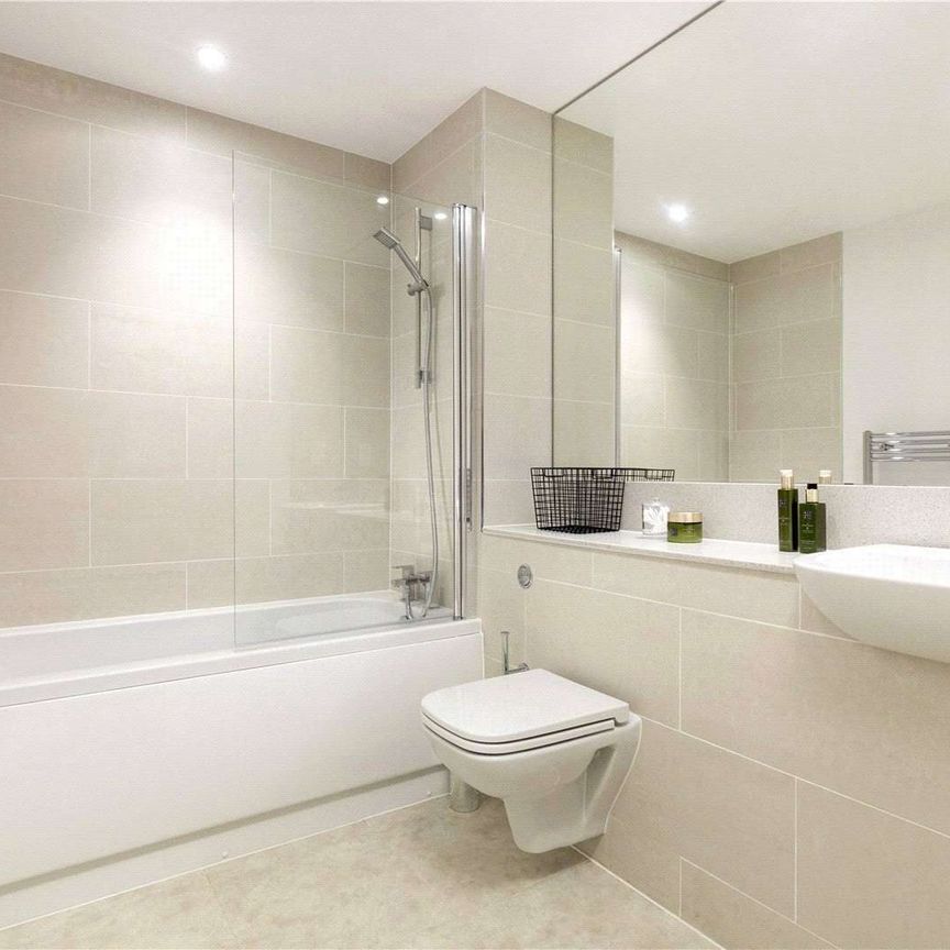 2 BED 1 BATH APARTMENT | AVAILABLE NOW | IN HIGH DEMAND | PARKING AVAILABLE | PRIME LOCATION | 24-HOUR CONCIERGE | RESIDENTS GYM - Photo 1