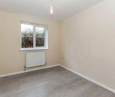 3 bedroom apartment to rent - Photo 3