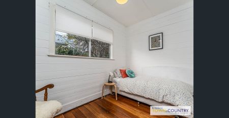Charming Cottage in the Heart of Armidale - Photo 4