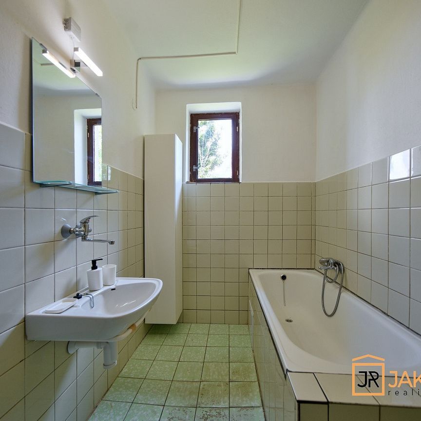 Pronájem bytu 2+1 69 m² - Photo 1