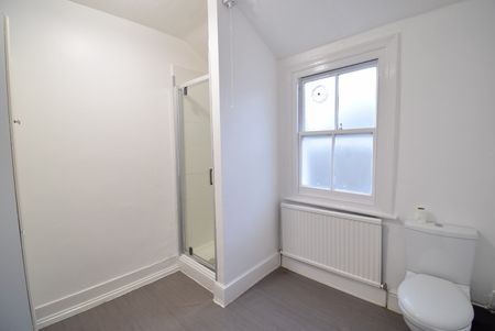 Room in a Shared House, Fulham Palace Road, SW6 - Photo 5
