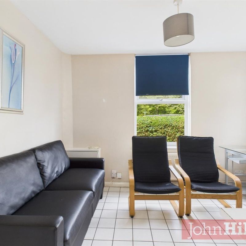 The Highway, Brighton - Photo 1