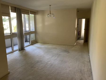 7 / 8 Mooltan Avenue, ST KILDA EAST - Photo 2