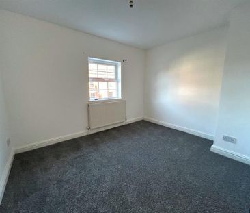 2 Bedroom Terraced To Let - Photo 4