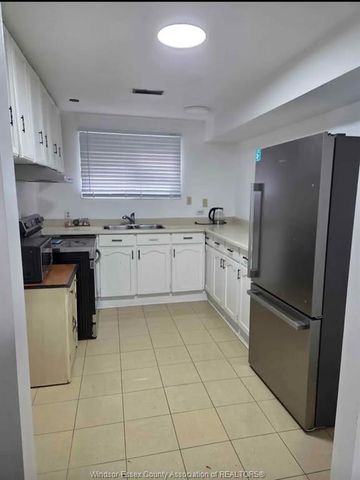 For Lease - 2997 REGIS Avenue Unit# LOWER, Windsor, Ontario - Photo 4