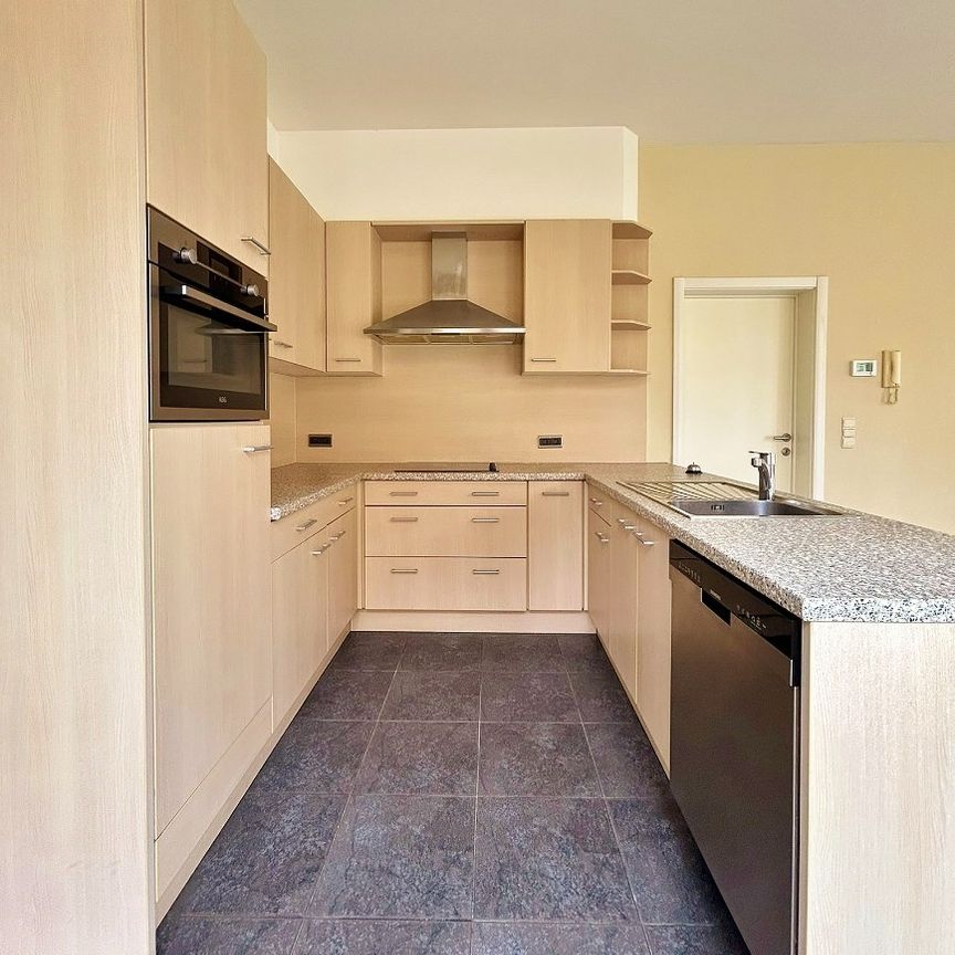 Sint-Sebastiaanstraat 3 / -1A, 8900 Ieper - Photo 1