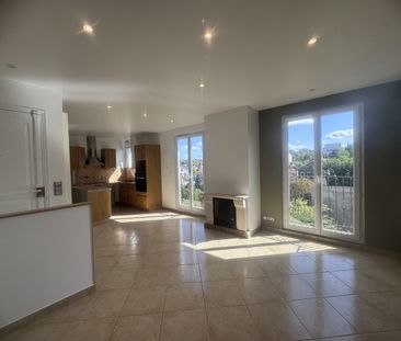Location Appartement 2 pièces 41m² SUCY EN BRIE 94370 - Photo 3