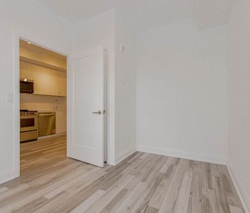 For Lease - 3250 Carding Mill Trail Unit# 306, Oakville, Ontario - Photo 6