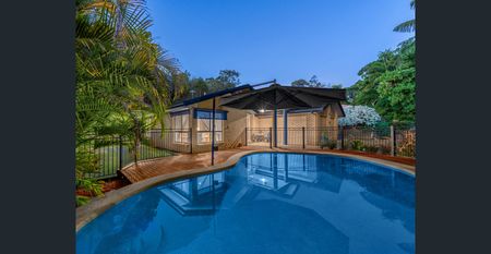 Immaculate Lowset Living on 1078m2 - Photo 3