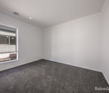 8 Vitales Way, Diggers Rest, VIC 3427 - Photo 3