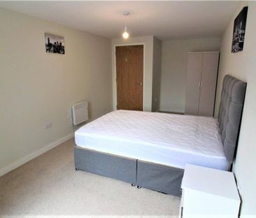 2 bedroom flat to rent - Photo 3