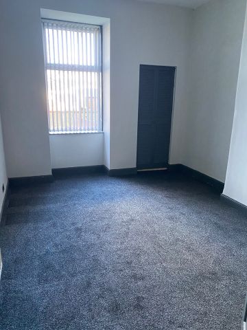 2 Bed Flat, Springhill Gardens, G41 - Photo 5