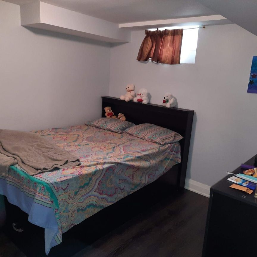 For Lease - 3210 Carabella Way Unit# BSMT, Mississauga, Ontario - Photo 1