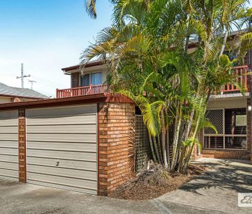 Fresh, Bright & Walk-to-Everything Convenience! - Photo 1