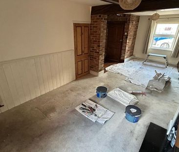 2 bedroom terraced house to rent - Photo 2