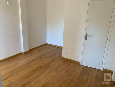Location Appartement 3 pièces 72m² CAHORS 46000 - Photo 3