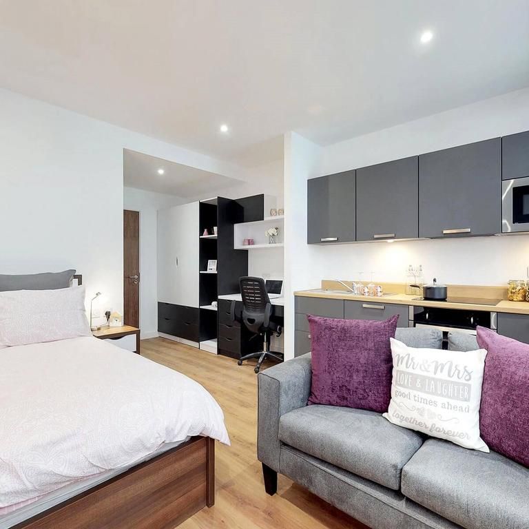 Studio to rent - Photo 1