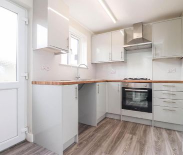 2 bedroom semi-detached house to rent - Photo 1