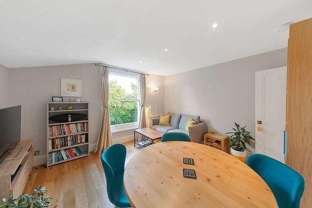 Heaver Estate, Heaver Estate, SW17 - Photo 1