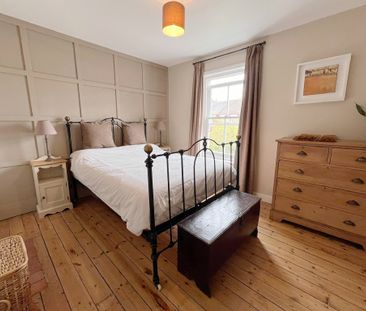 Winchester Street, Farnborough, Hampshire, GU14 - Photo 4