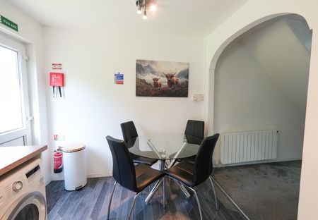 2 Bed Semi-Detached House, Mavisbank Gardens, G51 - Photo 3