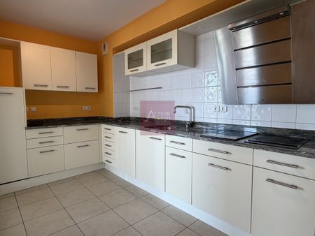 Location Appartement 4 pièces 135m² MONTPELLIER 34000 - Photo 3