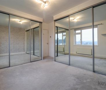 Streetfield Crescent, Mosborough, S20 - Photo 2