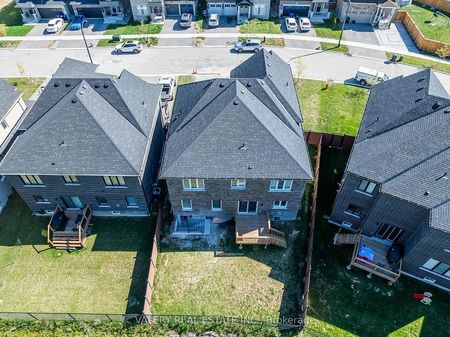 For Lease - 1038 Hardy Way Unit# Lower, Innisfil, Ontario - Photo 4