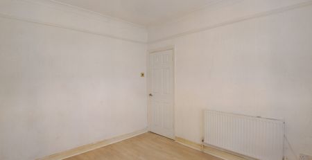 Gorse Road, Grantham, Nottingham, NG31 9LH - Photo 4