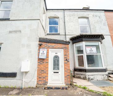 😁 Modern HMO in a great location 😁 - Photo 2