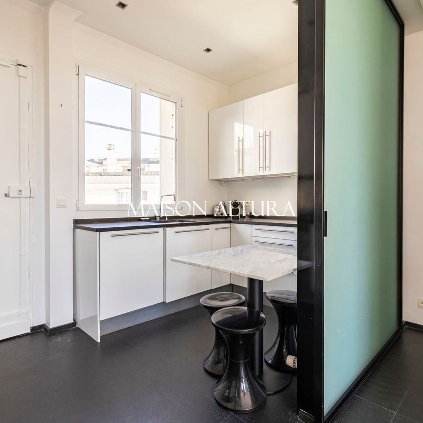 Tout savoir sur cet appartement dans le quartier Ecole Militaire, à Paris 7ème - Photo 1