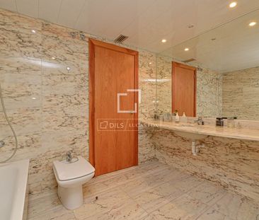 VACATION RENTAL! Discover this exclusive apartment in the prestigio... - Photo 5