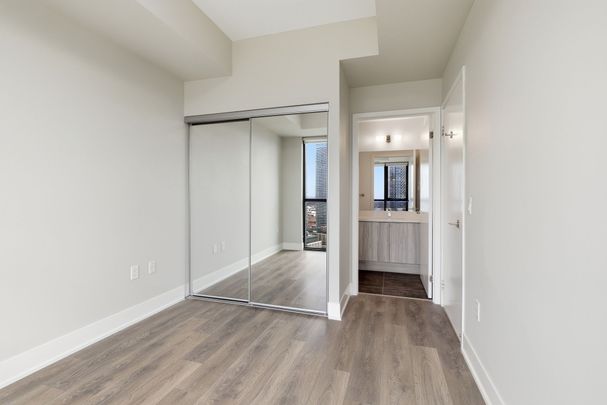 For Lease - 2916 Highway 7 Road Unit# 2406, Vaughan, Ontario - Photo 1