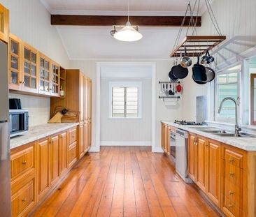 Renovated Queenslander in Great Location - Photo 2