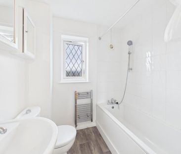 2 bedroom terraced house to rent - Photo 6