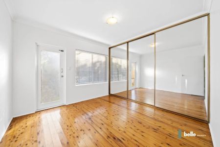 Unit 2/18 King Street, - Photo 2