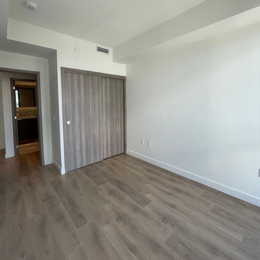 For Lease - 95 McMahon Drive Unit# 3509, Toronto, Ontario - Photo 1