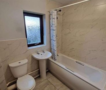 Barton Court, Kingsway, Winsford, CW7 - Photo 6